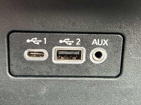 Used 2025 Nissan Altima 2.5 SV AWD/4WD image 17
