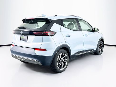 Used 2023 Chevrolet Bolt EUV Premier w/ Sun & Sound Package FWD image 9