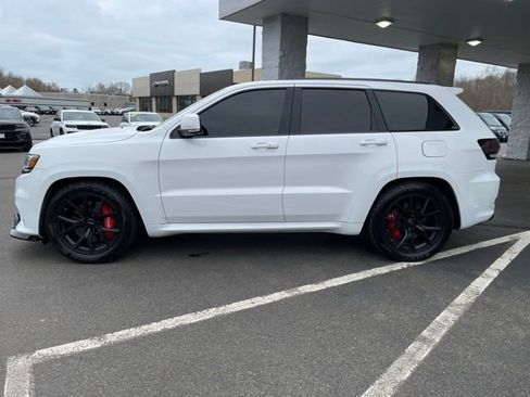 Used 2019 Jeep Grand Cherokee SRT image 33