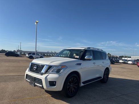 Used 2019 Nissan Armada Platinum w/ Captain's Chairs Package AWD/4WD image 9