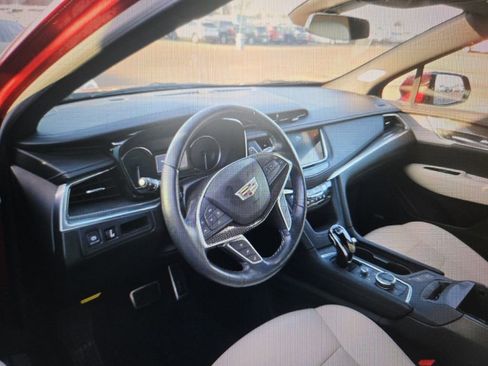 Used 2023 Cadillac XT5 Sportv image 8