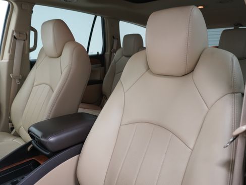 Used 2009 Buick Enclave CXL w/ Entertainment Package #3 FWD image 11