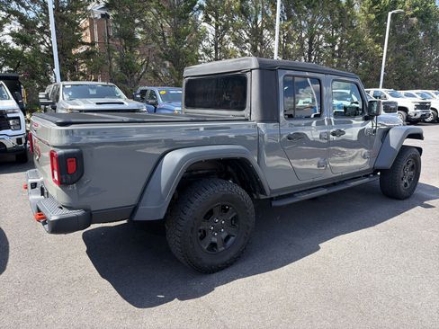 Used 2023 Jeep Gladiator Mojave AWD/4WD image 10
