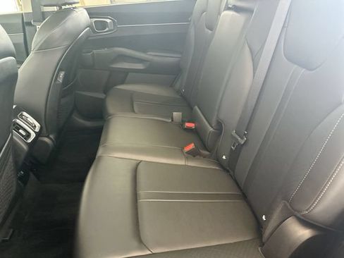 Used 2024 Kia Sorento S w/ Panoramic Sunroof Package AWD/4WD image 26