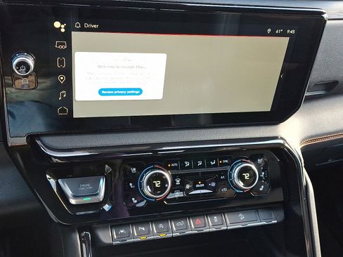 Used 2025 GMC Sierra 1500 AT4 image 17