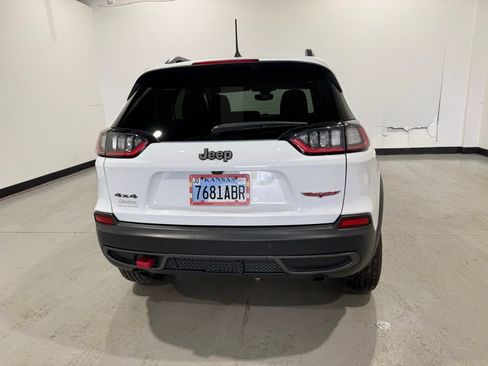 Used 2020 Jeep Cherokee Trailhawk image 7