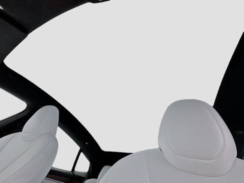 Used 2026 Tesla Model S image 14