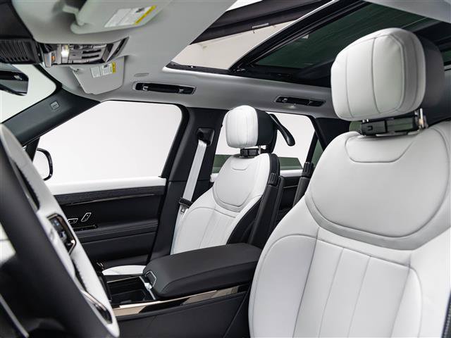 New 2027 Land Rover Range Rover Sport Battersea AWD/4WD image 15