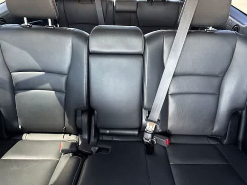 Used 2022 Honda Pilot EX-L image 25