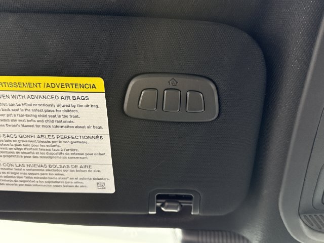 Used 2025 Ford Explorer ST-Line w/ ST-Line Street Pack AWD/4WD image 8