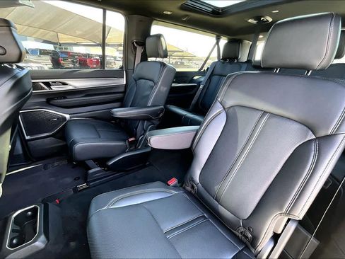 New 2026 Jeep Grand Wagoneer L w/ Premium Group I image 22