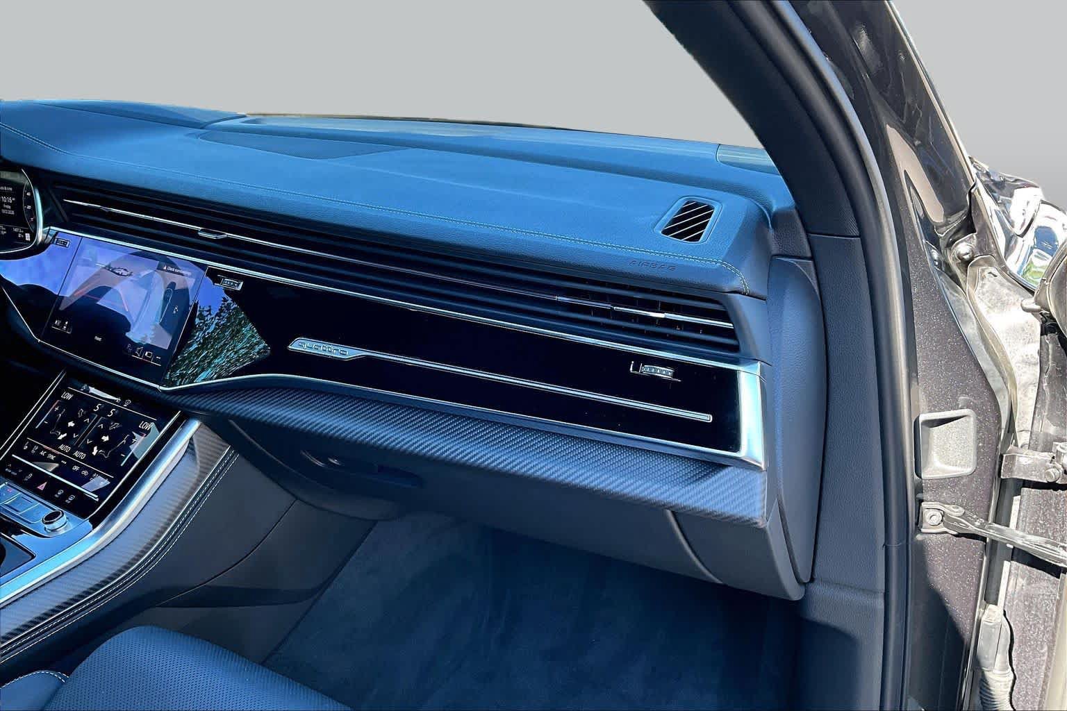 Used 2025 Audi SQ7 Prestige AWD/4WD image 18