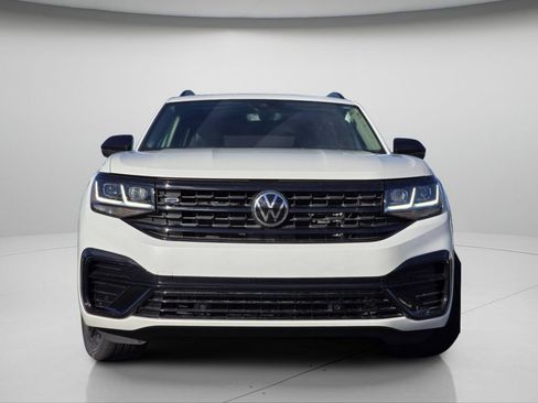 Used 2023 Volkswagen Atlas SEL R-Line AWD/4WD image 3