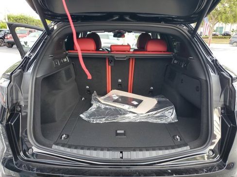 New 2025 Alfa Romeo Stelvio Sprint w/ Convenience Package image 5