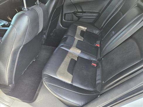 Used 2019 Honda Civic Touring image 19