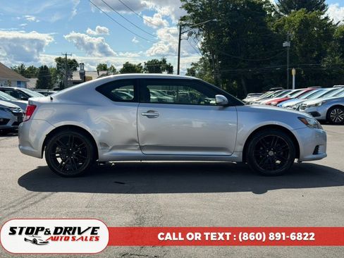 Used 2013 Scion tC FWD image 4