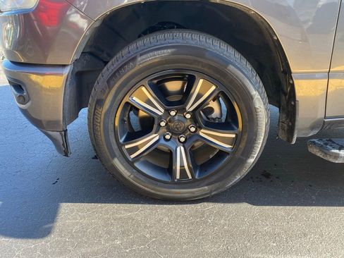Used 2021 RAM 1500 Big Horn RWD image 11