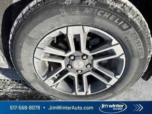 Used 2025 GMC Terrain Elevation image 3