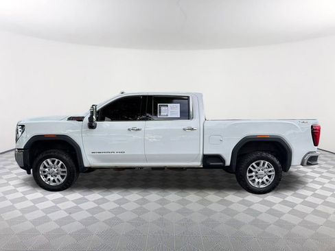 Used 2024 GMC Sierra 2500 SLT w/ SLT Premium Package AWD/4WD image 8