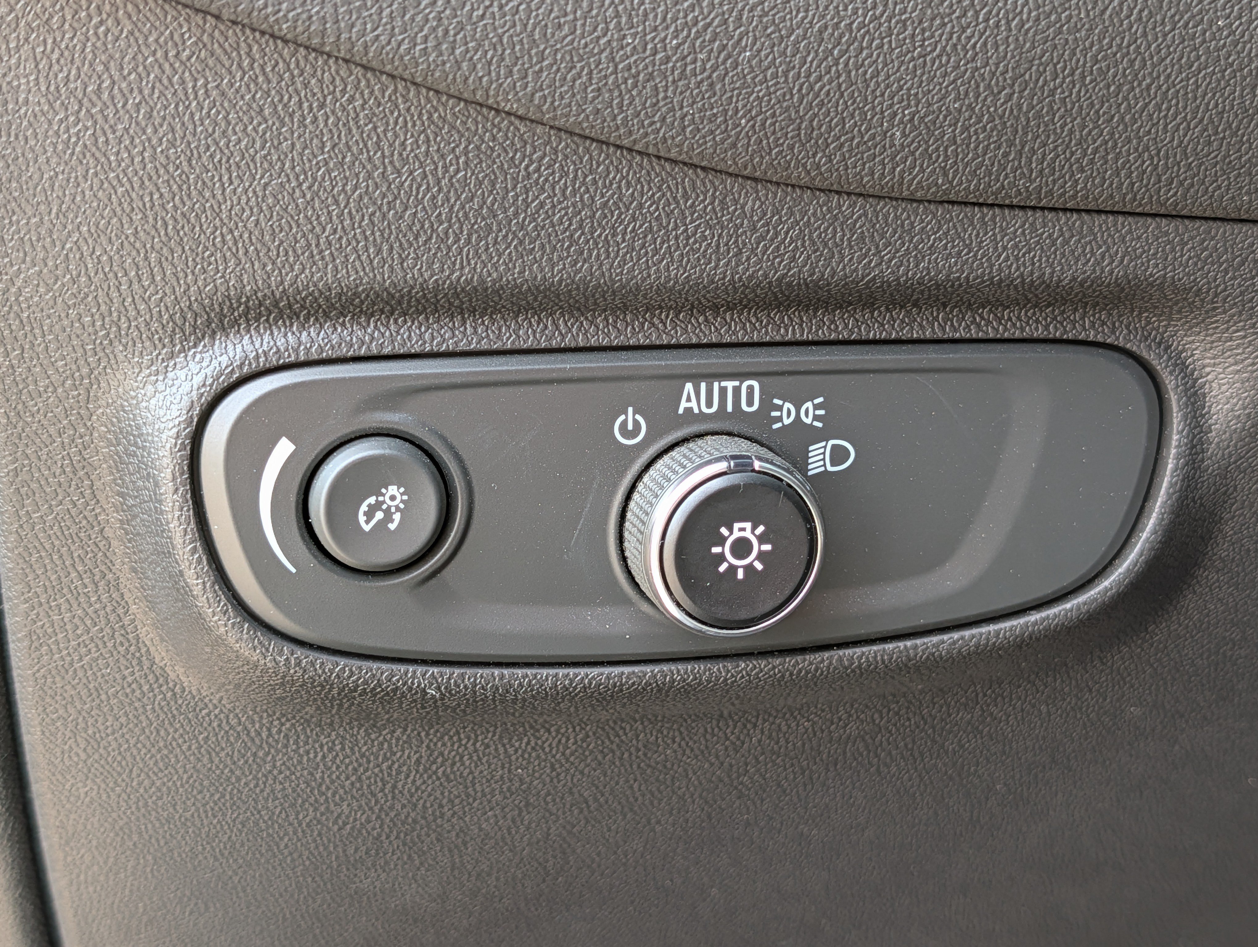 Certified 2024 Chevrolet Equinox LT AWD/4WD image 16