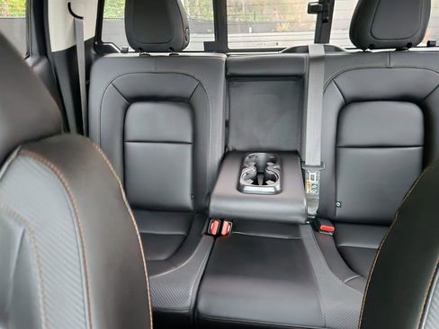 Used 2021 GMC Canyon AT4 w/ Driver Alert Package image 19