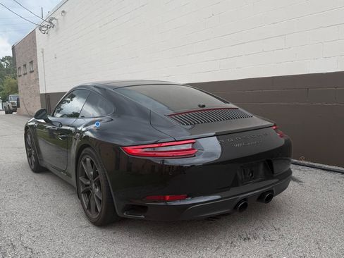 Used 2018 Porsche 911 Carrera T RWD image 3