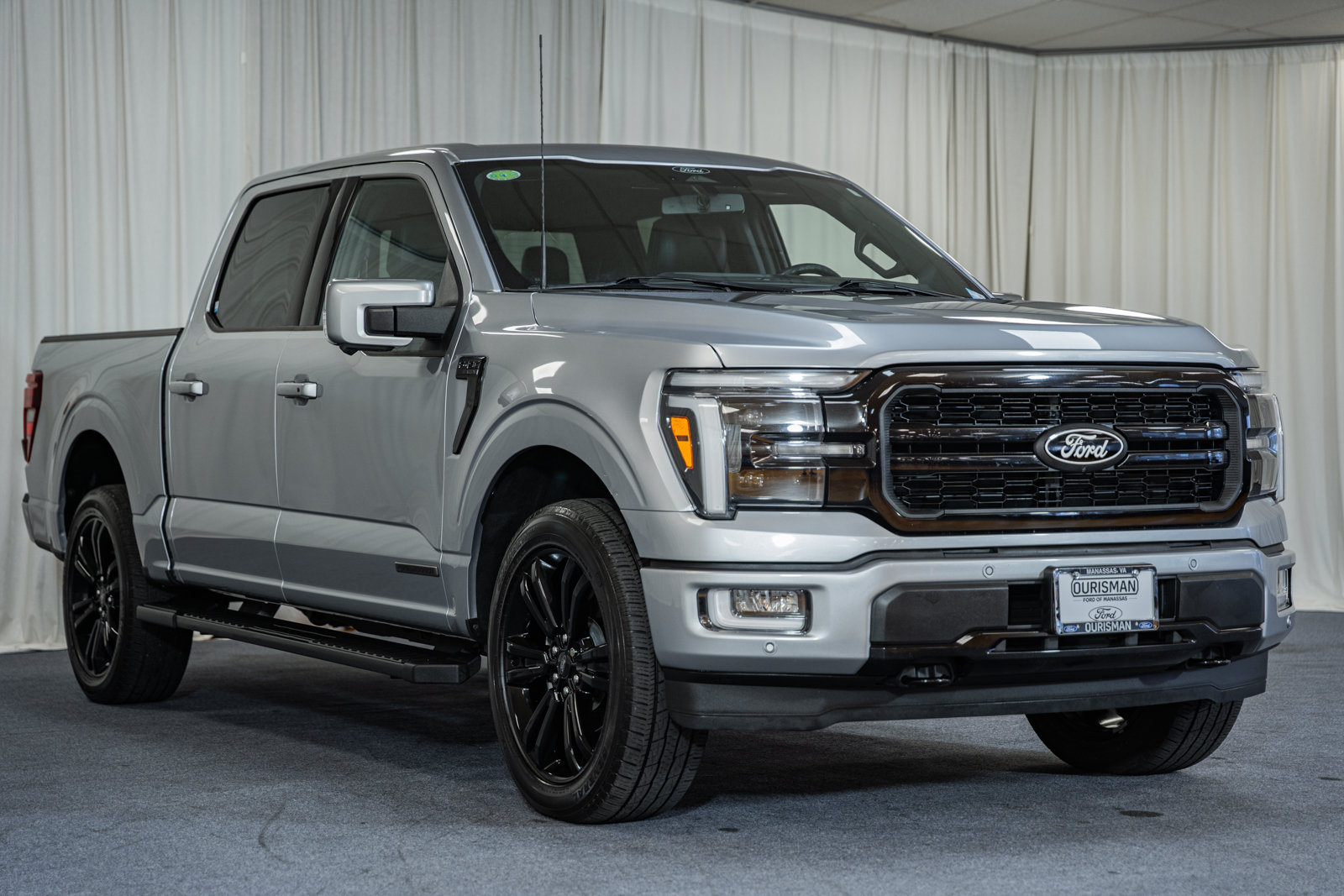Used 2024 Ford F150 Lariat w/ Equipment Group 502A High AWD/4WD image 1