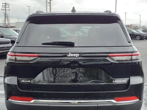 Used 2025 Jeep Grand Cherokee Laredo X w/ Luxury Tech Group I image 26