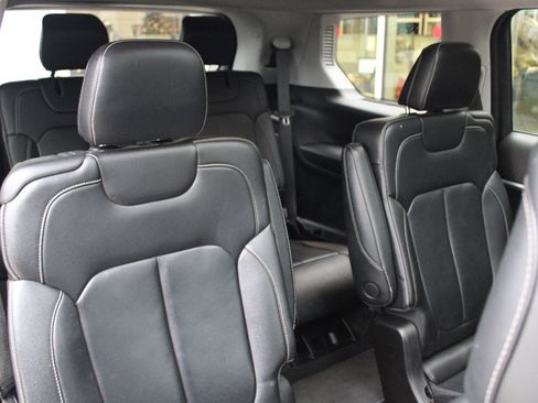 Certified 2021 Jeep Grand Cherokee L Limited image 16