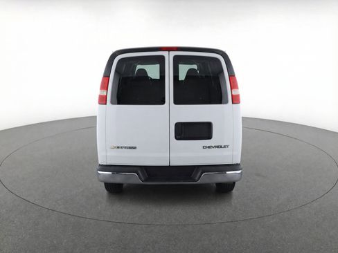 Used 2025 Chevrolet Express 3500 LT w/ LT Preferred Equipment Group image 7