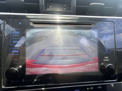 Used 2017 Toyota Corolla SE w/ SE Premium Package FWD image 28