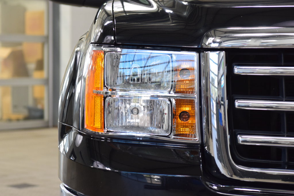 Used 2012 GMC Sierra 1500 SLT w/ SLT Convenience Package AWD/4WD image 12