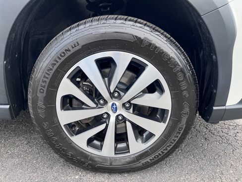 Used 2023 Subaru Outback Premium AWD/4WD image 22