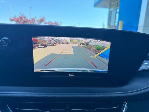 Used 2024 Buick Envista Sport Touring w/ Convenience I Package FWD image 23
