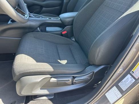 Used 2025 Honda HR-V LX image 10