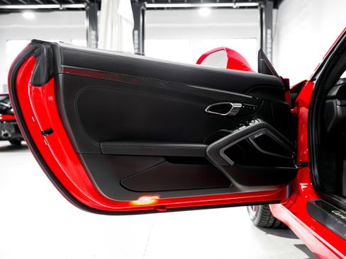 Used 2013 Porsche 911 Carrera S image 34