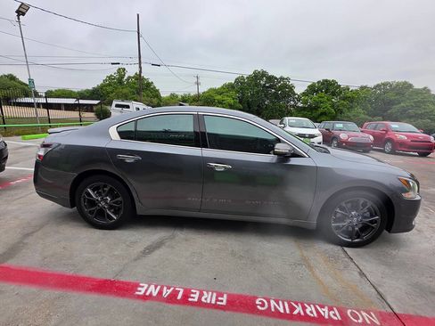 Used 2014 Nissan Maxima 3.5 S w/ Limited Edition Package FWD image 16
