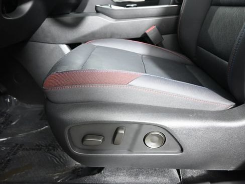Used 2025 Chevrolet Equinox RS w/ Safety and Technology Package AWD/4WD image 22