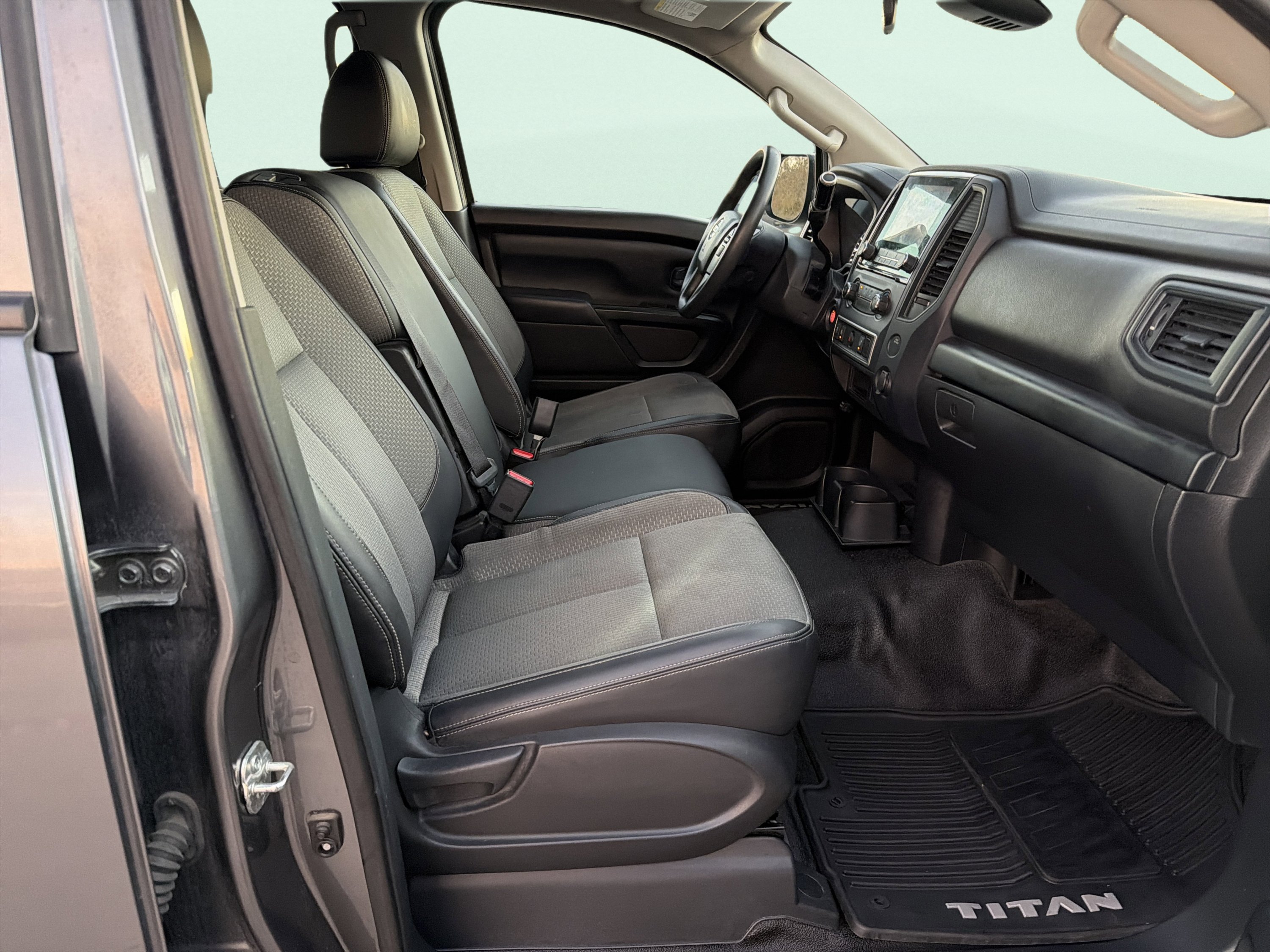 Used 2021 Nissan Titan S w/ S Utility Package RWD image 48
