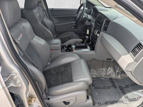 Used 2007 Jeep Grand Cherokee SRT8 w/ SRT Option Group I AWD/4WD image 21