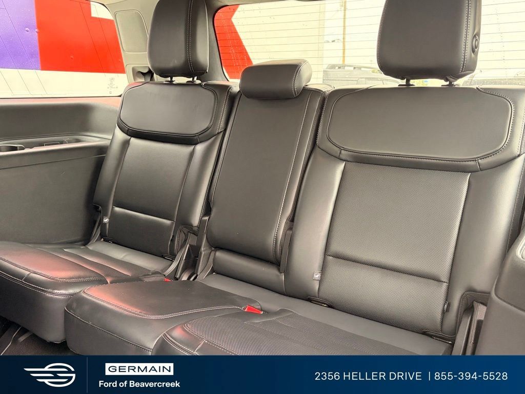 Used 2026 Ford Expedition Platinum w/ Driver's Package AWD/4WD image 6