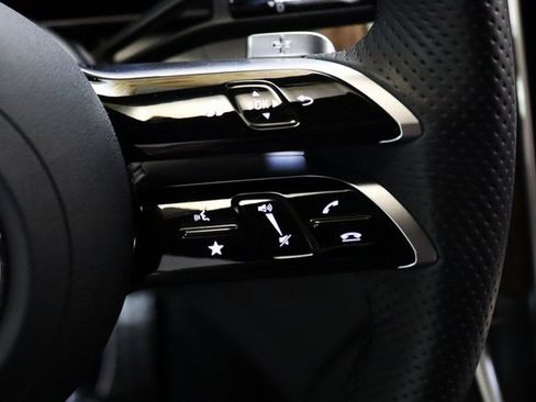 Used 2025 Mercedes-Benz GLC 350e 4MATIC w/ AMG Line image 6