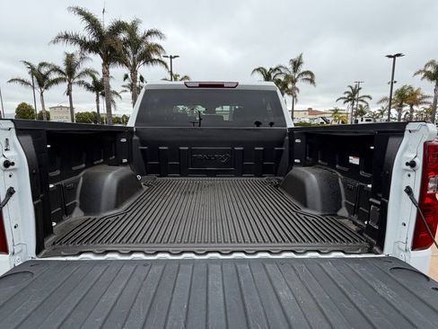 Used 2025 Chevrolet Silverado 1500 LT RWD image 6