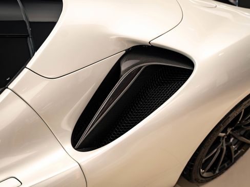 Used 2025 Ferrari SF90 Spider image 47