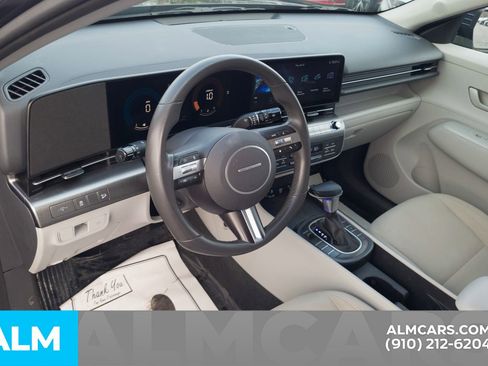 Used 2025 Hyundai Kona SEL image 15