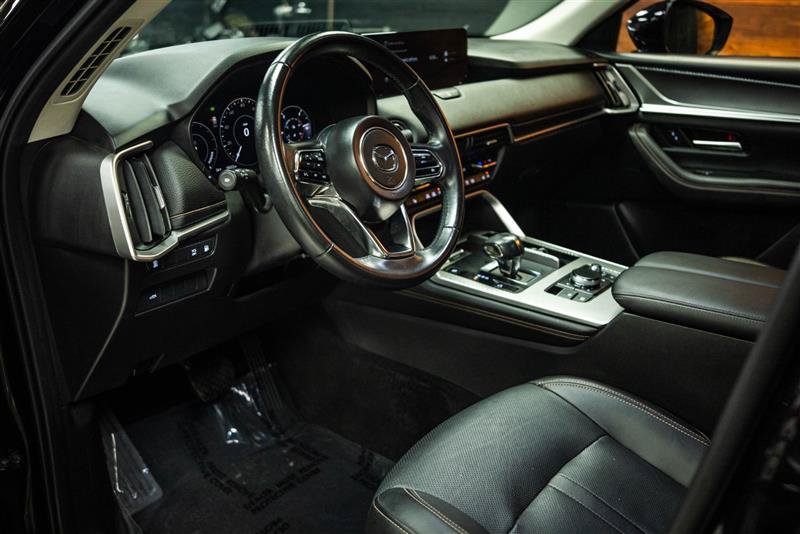 Used 2024 MAZDA CX-90 Plug-In Hybrid w/ Preferred AWD/4WD image 9