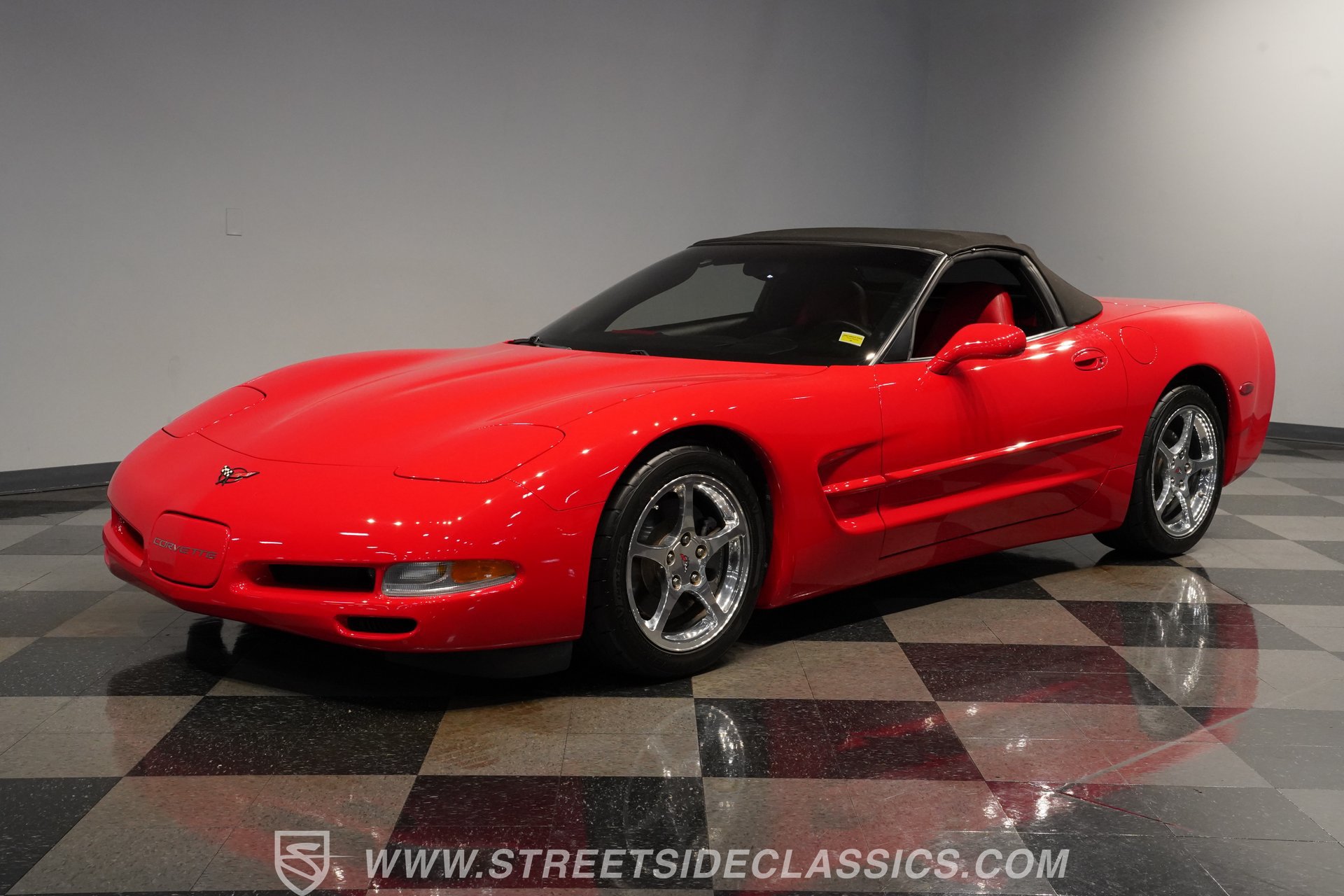 Used 2004 Chevrolet Corvette Convertible w/ Preferred Equipment Group RWD image 6