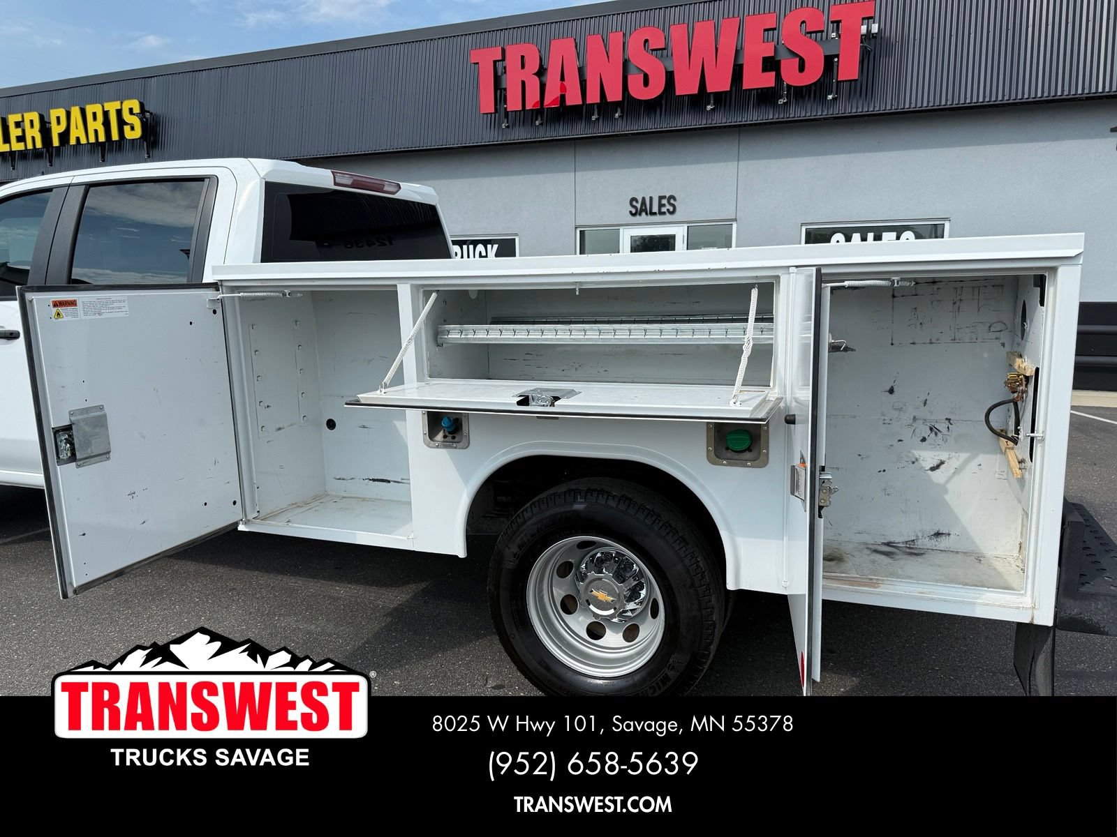 Used 2025 Chevrolet Silverado 3500 W/T AWD/4WD image 20