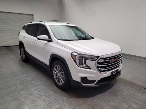 Used 2024 GMC Terrain SLT FWD image 13
