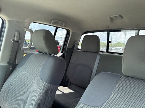 Used 2019 Nissan Frontier SV RWD image 25